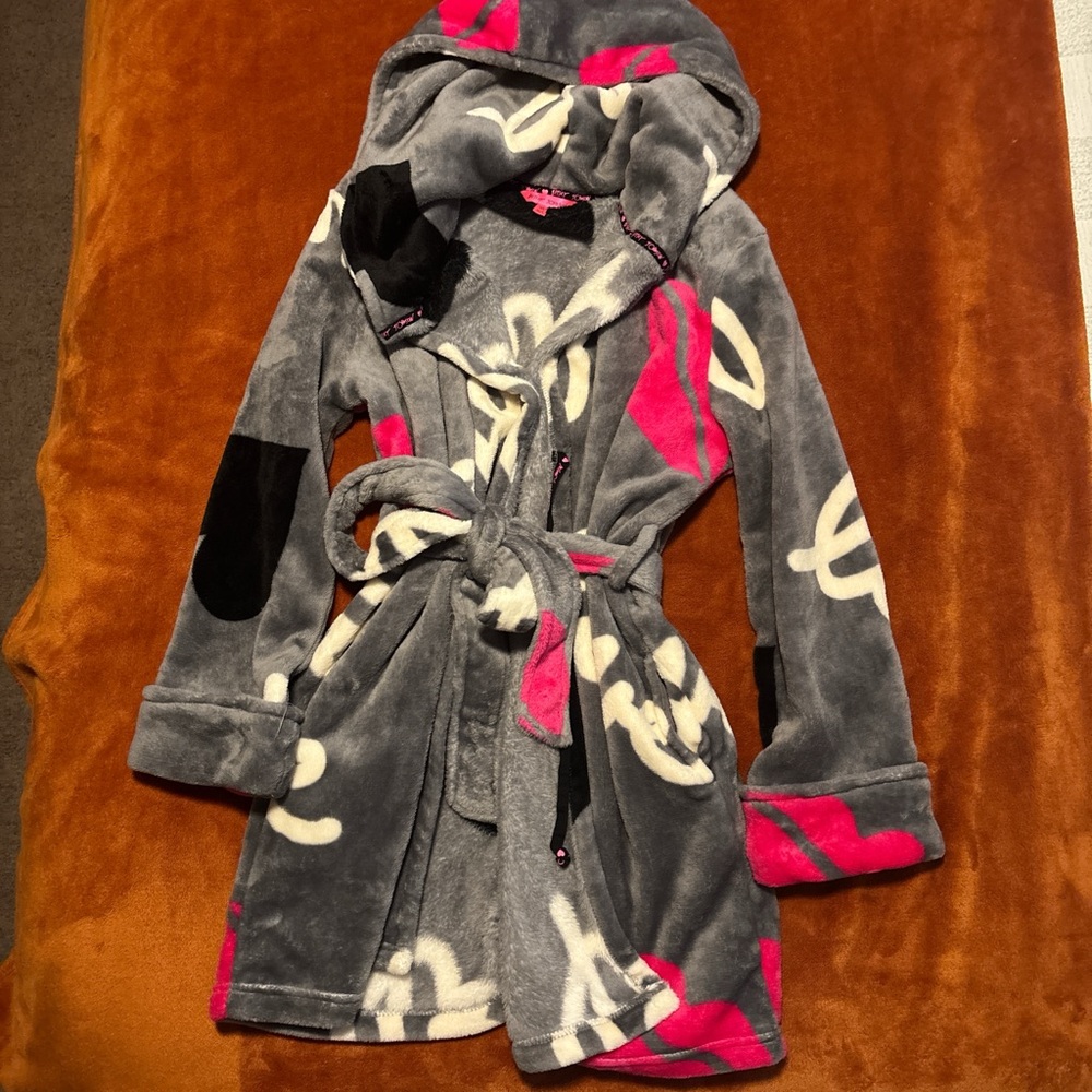 Betsey Johnson Grey Graphic Print Bath Robe
